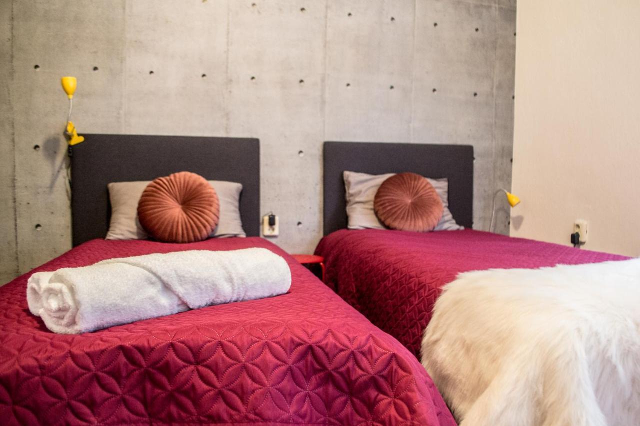Ferienwohnung Urban Style In The Centre Warna Exterior foto